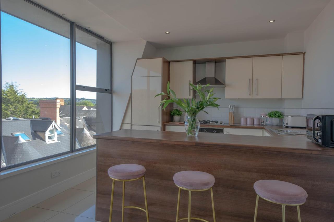 Rooftop Apartment At Queens Beautiful Views Belfast Exterior photo