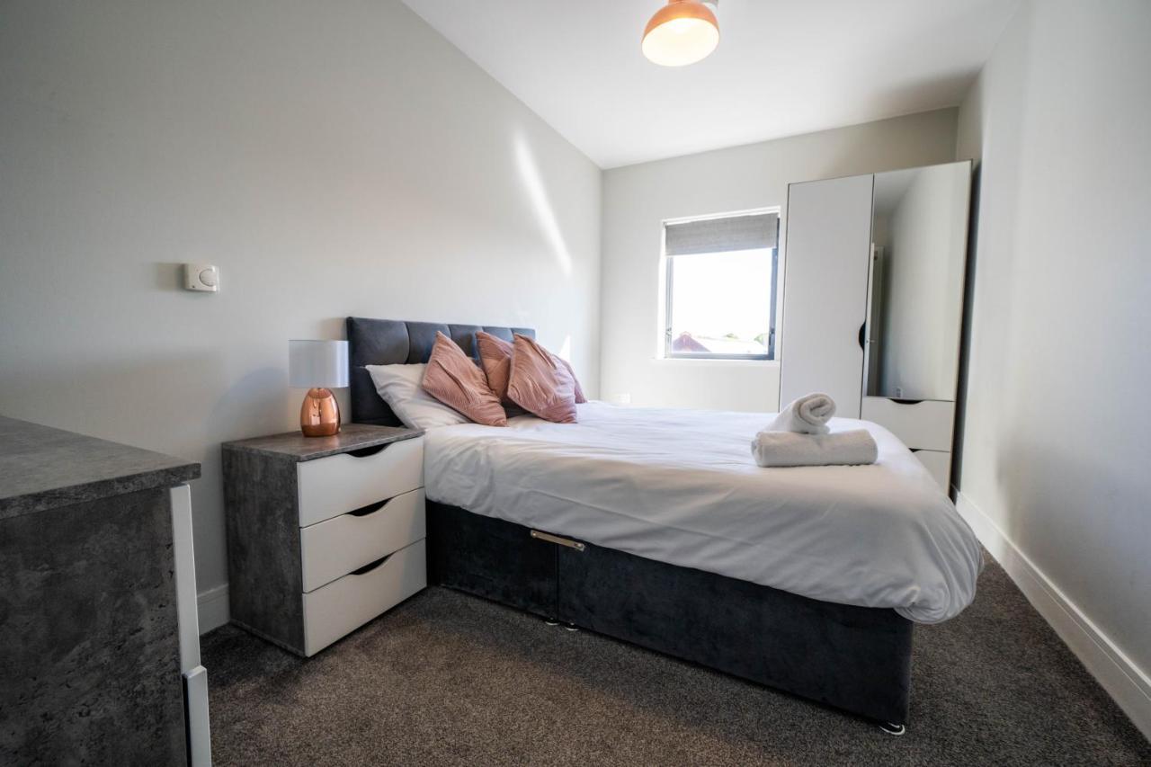 Rooftop Apartment At Queens Beautiful Views Belfast Exterior photo